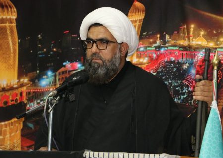 پرهیز از دنیاطلبی و هوشیاری برابر نفوذ دشمن