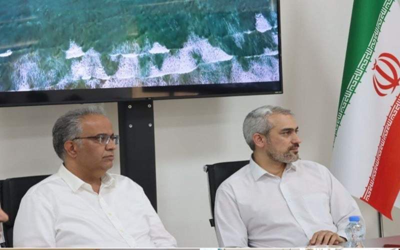 بازدید وزیر اقتصاد از مجتمع کشت و صنعت مکران