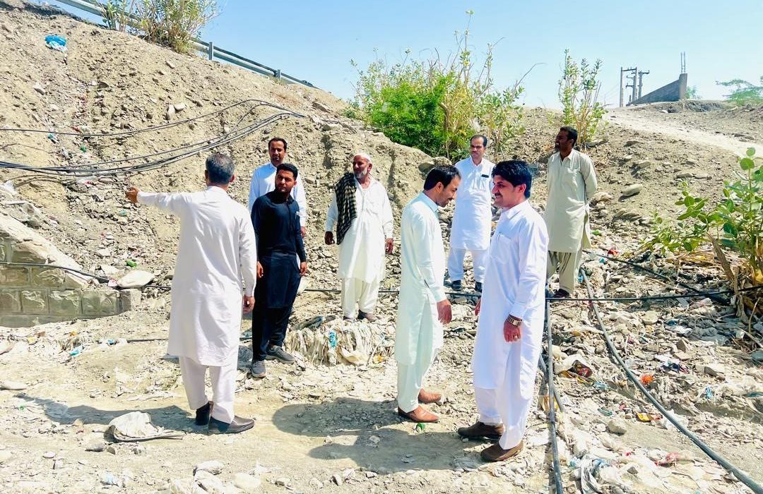 جاده نظرآباد دوبانده می‌شود