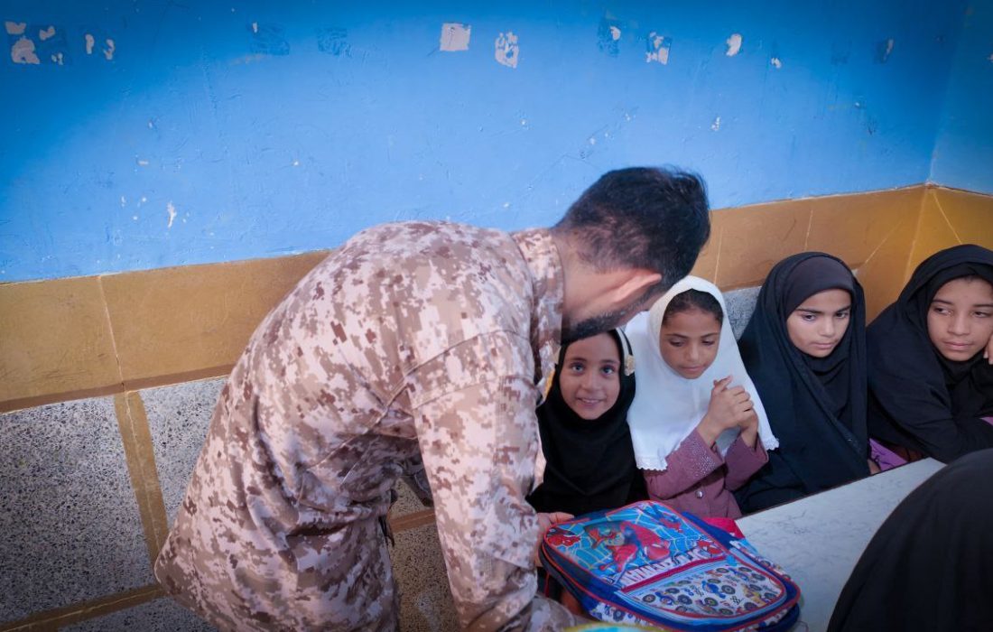 توزیع بسته‌های لوازم‌التحریر در آستانه سال تحصیلی