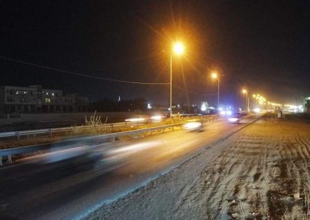 ۴/۵ کیلومتر جاده سراوان روشنایی می‌گیرد