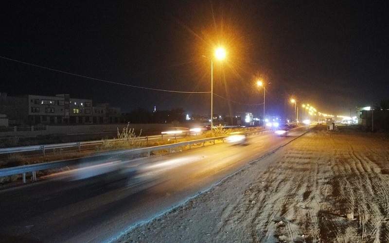 ۴/۵ کیلومتر جاده سراوان روشنایی می‌گیرد