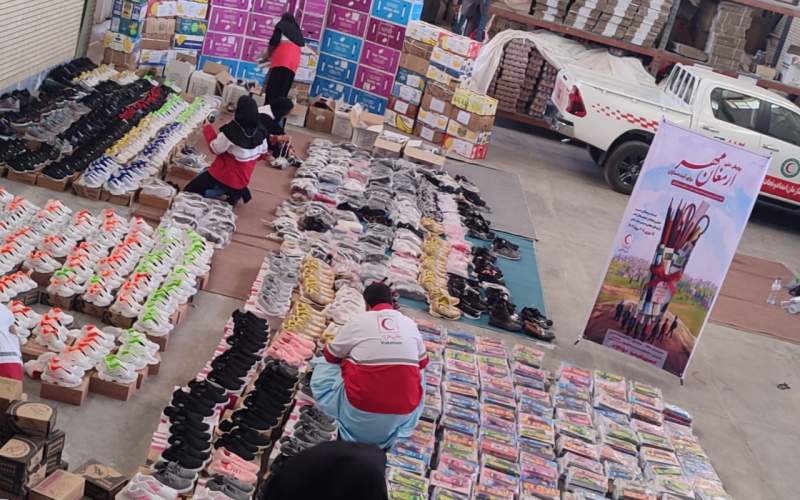 توزیع بیش از ۳ هزار لوازم‌التحریر در خاش