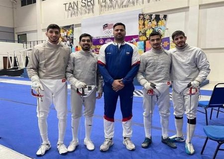 شمشیربازان جوان ایران روی سکوی آسیا