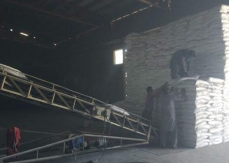 توزیع ۲۷۲۷ تن کود کشاورزی در خاش