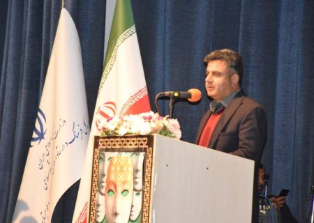 تئاتر خیابانی آیینه‌ای از زندگی مردم است