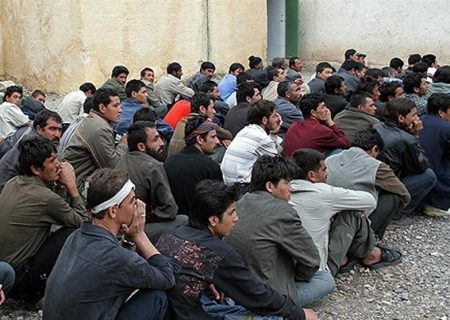 بازداشت اتباع غیرمجاز در نیمروز و زهک