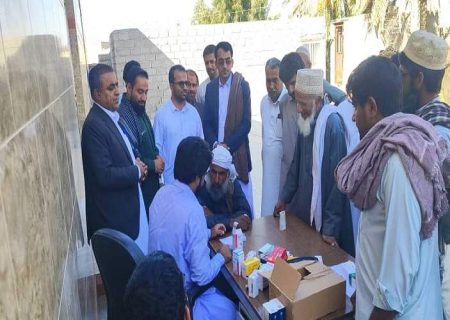 ارائه خدمات درمانی رایگان به نمازگزاران بیرک