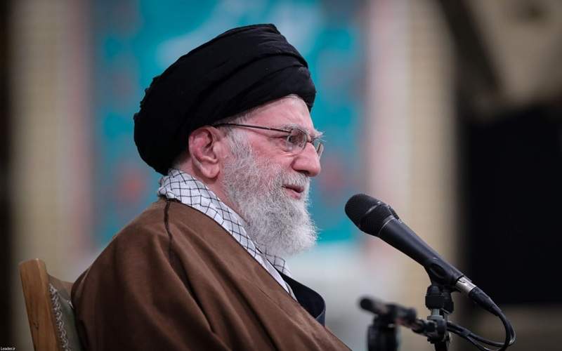 اصلیترین هدف دشمن تغییر هویت ملت ایران است