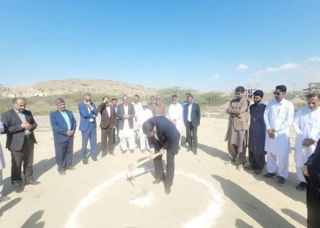 کلنگ‌زنی پروژه آموزشی ۱۸ کلاسه چابهار