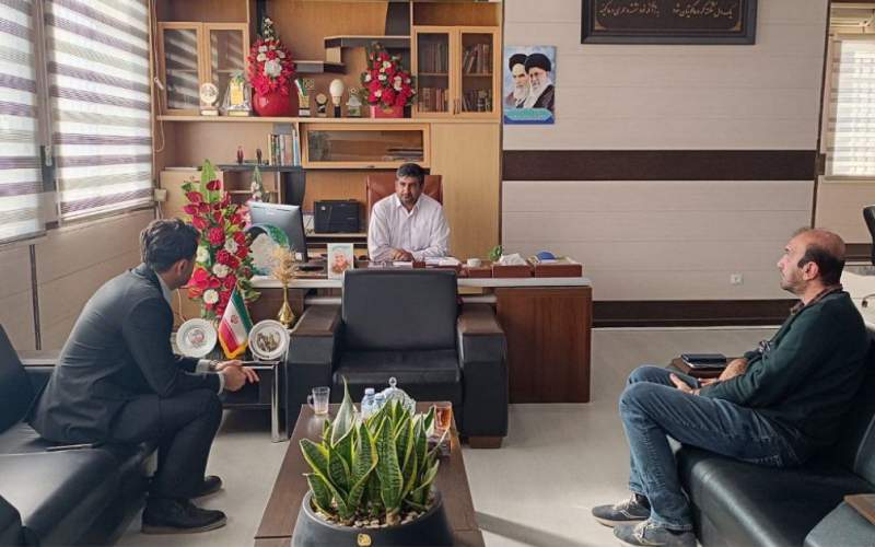 آغاز ساخت نیروگاه خورشیدی ۱۰ مگاواتی در خاش