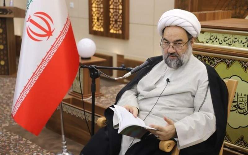 دشمن می‌خواهد از اعتراضات مردم اغتشاش درست کند