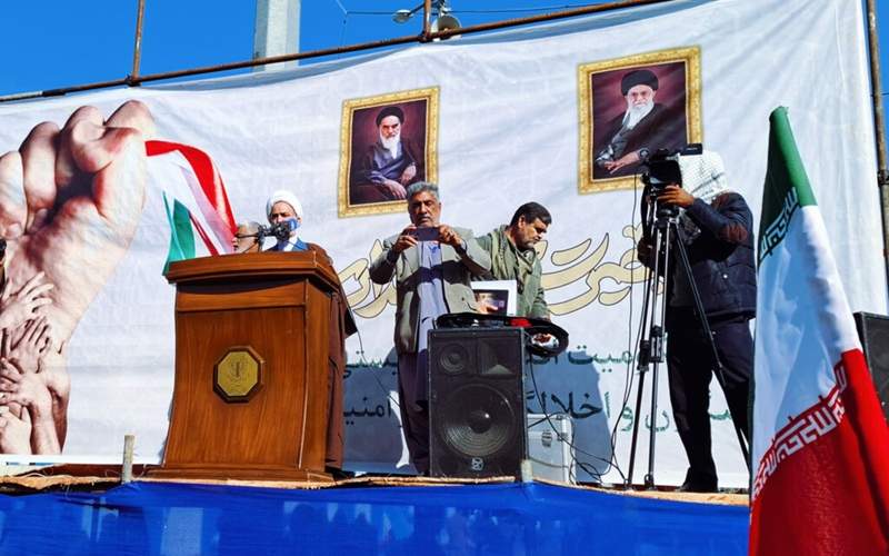 معترض قرآن و مسجد نمی‌سوزاند