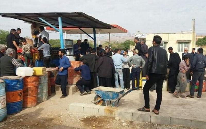 توزیع ۲۳۰ میلیون لیتر نفت سفید در زاهدان