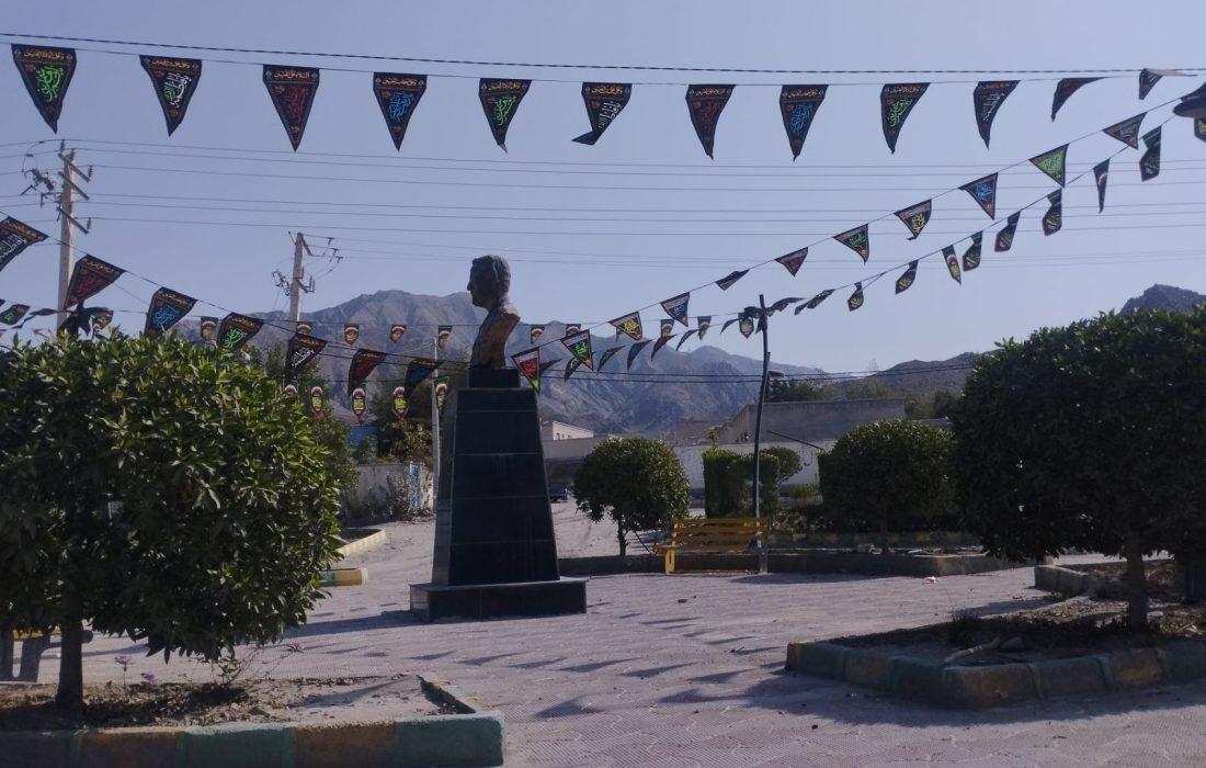 راسک یکپارچه در سوگ رهبر شهید سیاه‌پوش شد