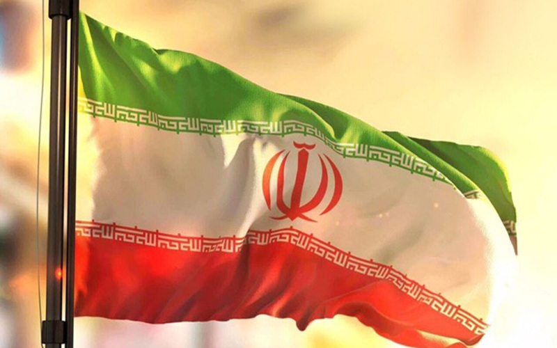 خودباوری ملی ثمره مقاومت ملت ایران در انقلاب