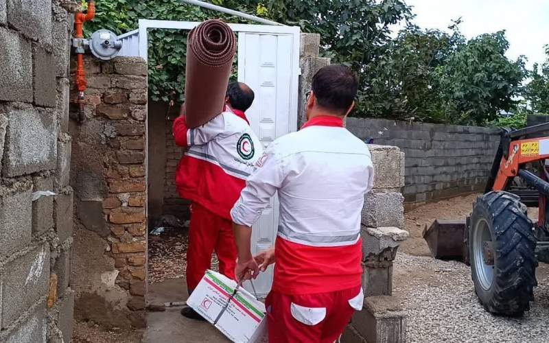 اعزام تیمهای تخصصی سیلاب هلالاحمر به زرآباد