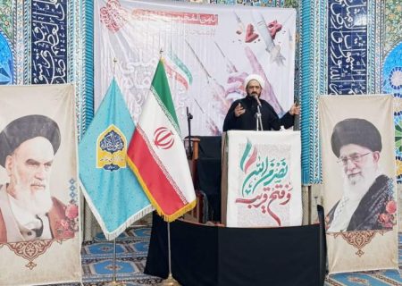 رمز پیروزی ملت، ایستادگی و توکل بود