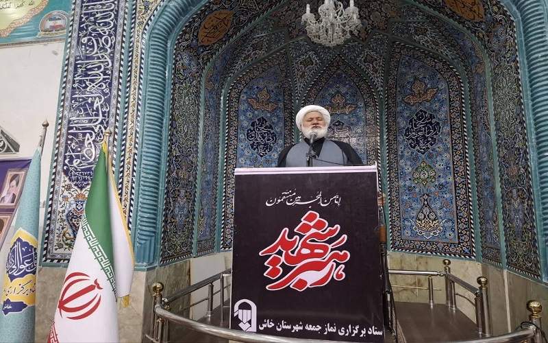 آمریکا طاغوت اعظم زمانه است
