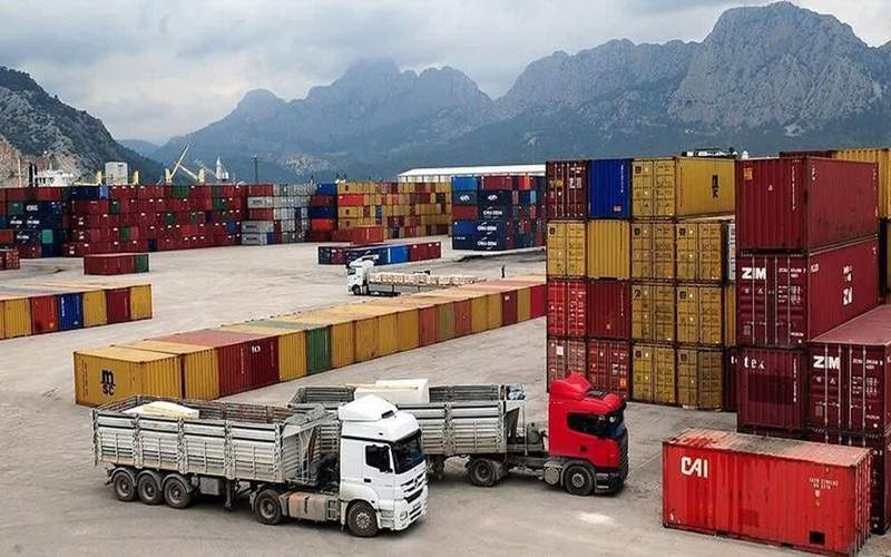 استفاده از مرزهای زمینی سیستانوبلوچستان جهت تامین کالا
