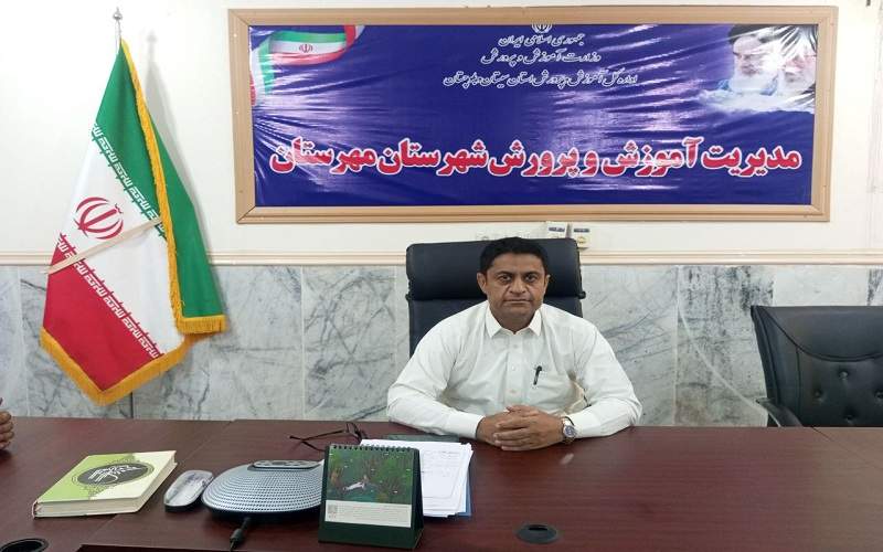 معلم، محور تعالی فرهنگی در نبرد امروز