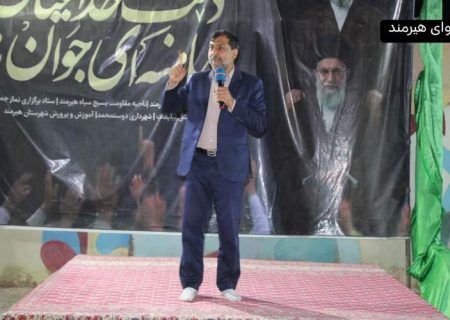 جمهوری اسلامی ریشه در قلب مردم دارد