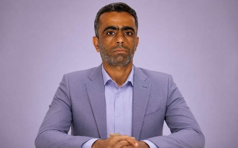 فردوسی، پاسدار هویت ایرانی