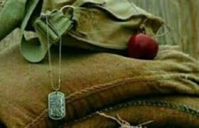 به‌نظام جمهوری اسلامی وفادار باشید