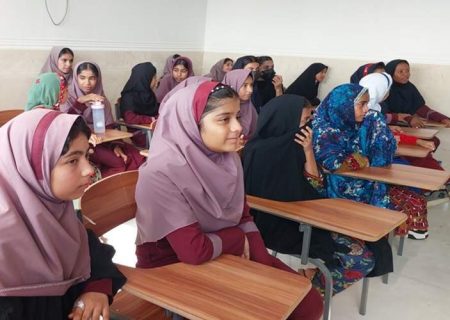 کمبود ۳۹۵ معلم مهم‌ترین چالش آموزش خاش