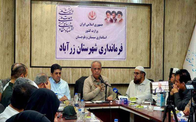 تأکید بر شتاببخشی به توسعه زیرساختهای زرآباد