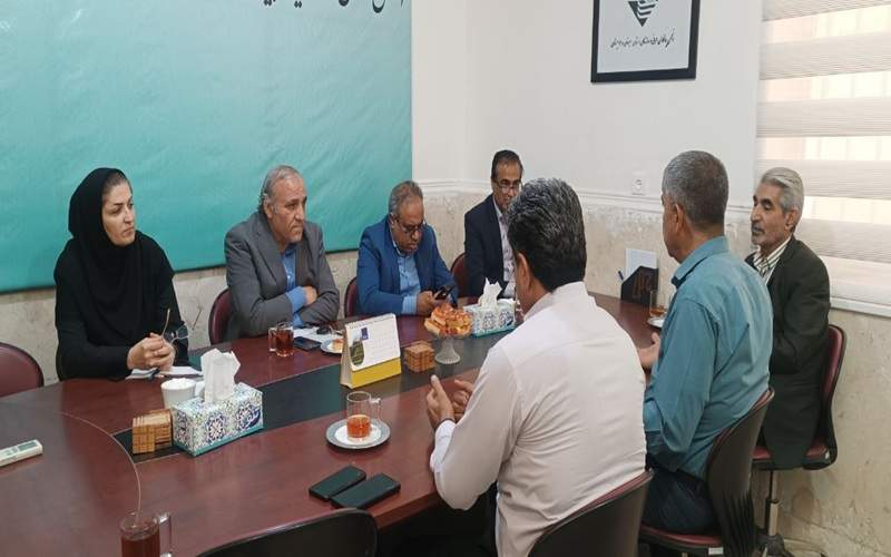 توقف مناقصات غیراصولی؛ مطالبهگری باید مستند باشد