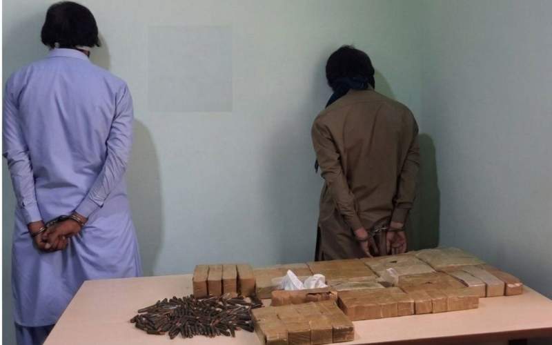 دستگیری ۲ قاچاقچی سلاح و مهمات در سراوان
