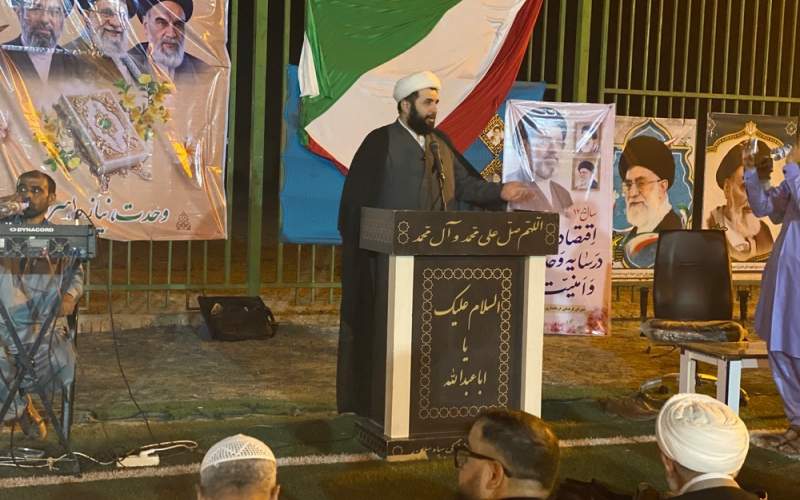 محبت پیامبر(ص) باید در رفتار ما دیده شود