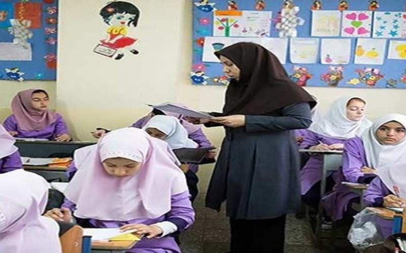 مدارس سیستانوبلوچستان نباید بدون معلم باقی بماند