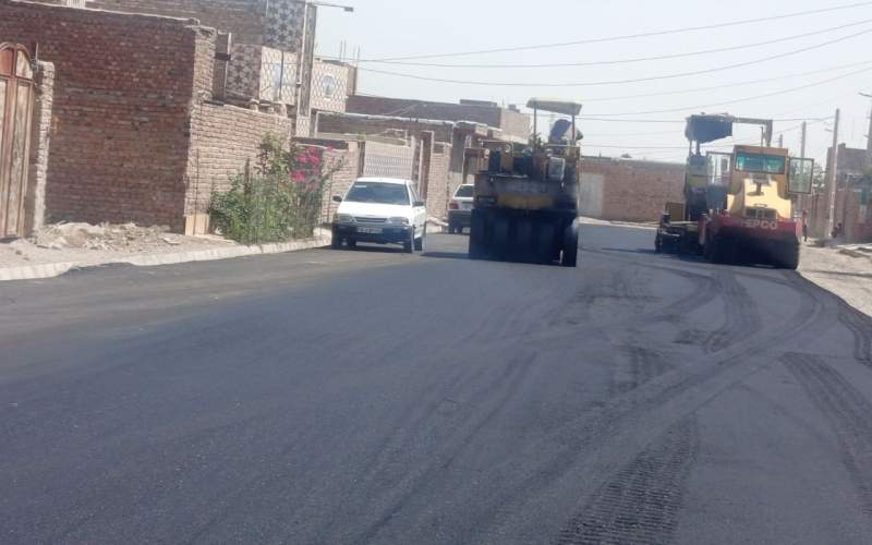 اجرای نهضت آسفالت و زیباسازی معابر خاش
