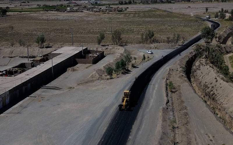 روکش آسفالت محور روستایی دومک زاهدان پایان یافت