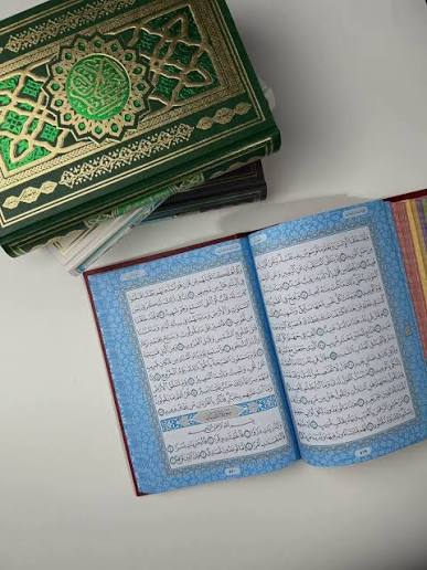 شروع صبح با یک صفحه از قرآن