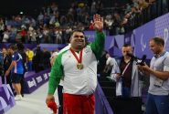 قهرمان پاراوزنه‌برداری در جست‌وجوی طلای دوباره در ناگویا