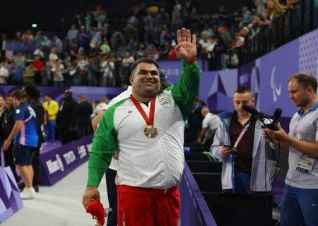 قهرمان پاراوزنه‌برداری در جست‌وجوی طلای دوباره در ناگویا