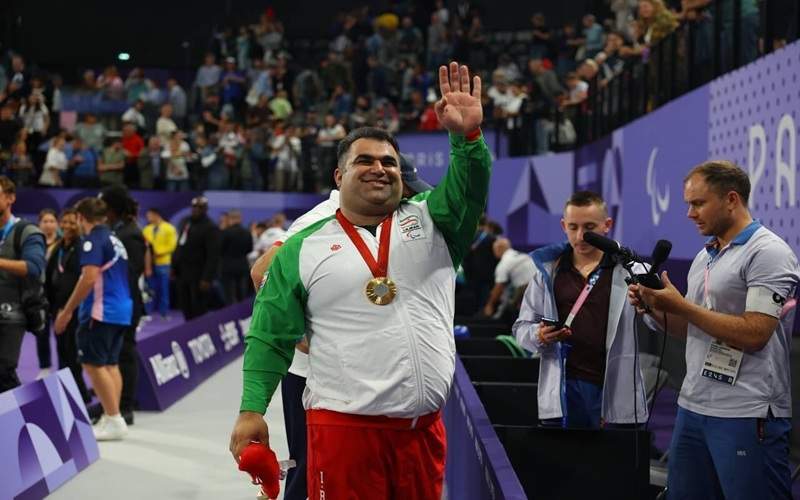 قهرمان پاراوزنه‌برداری در جست‌وجوی طلای دوباره در ناگویا